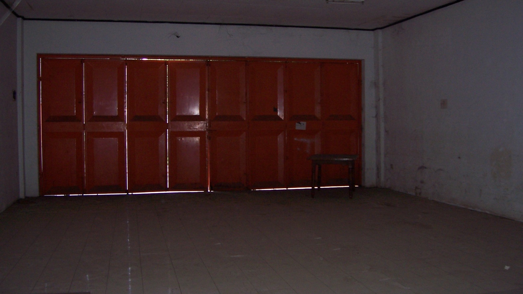 Tempat usaha/gudang berikut ruangan kantor