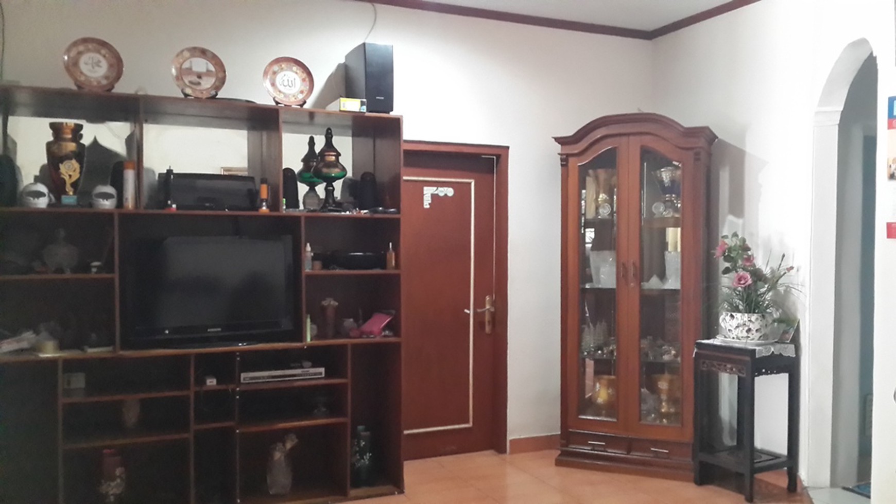 RUMAH STRATEGIS,SIAP HUNI DI PONDOK AREN