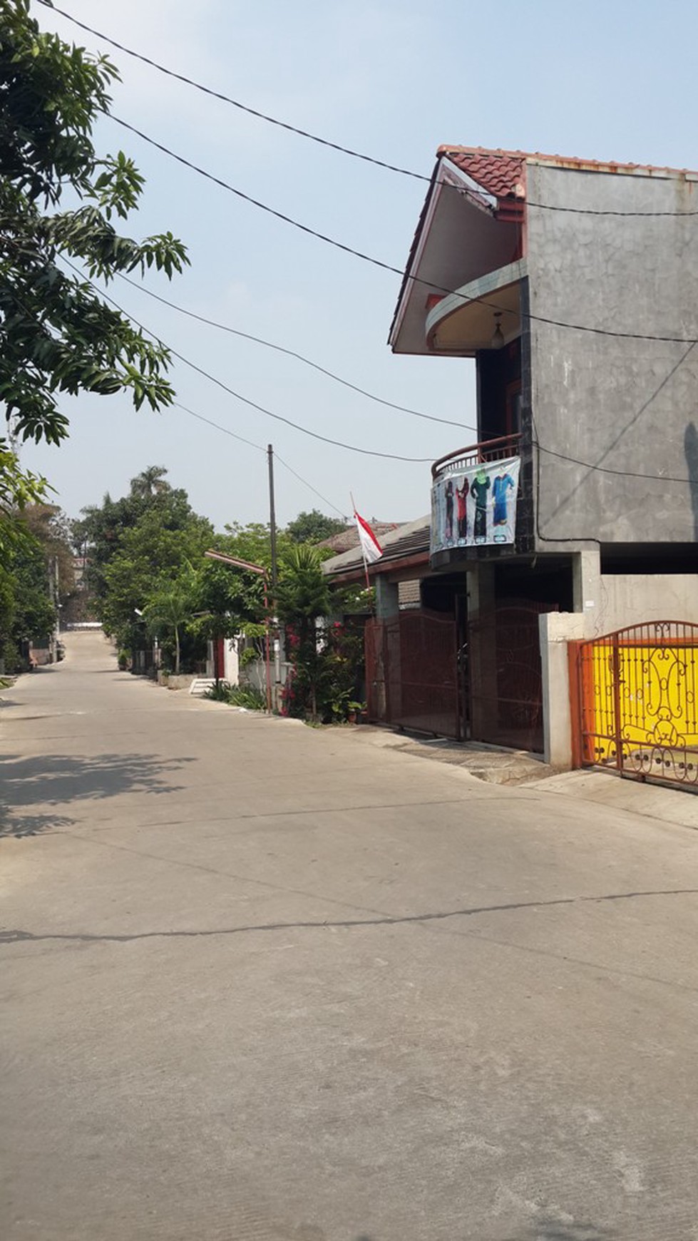 RUMAH STRATEGIS,SIAP HUNI DI PONDOK AREN