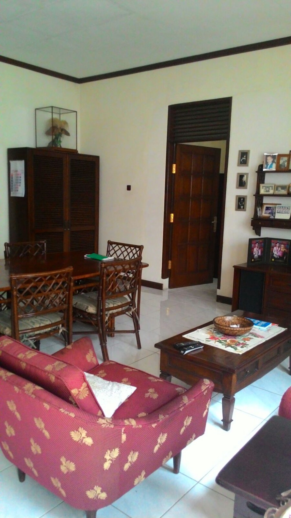 Rumah Bagus,strategis,siap huni di sektor 1 Bintaro Jaya