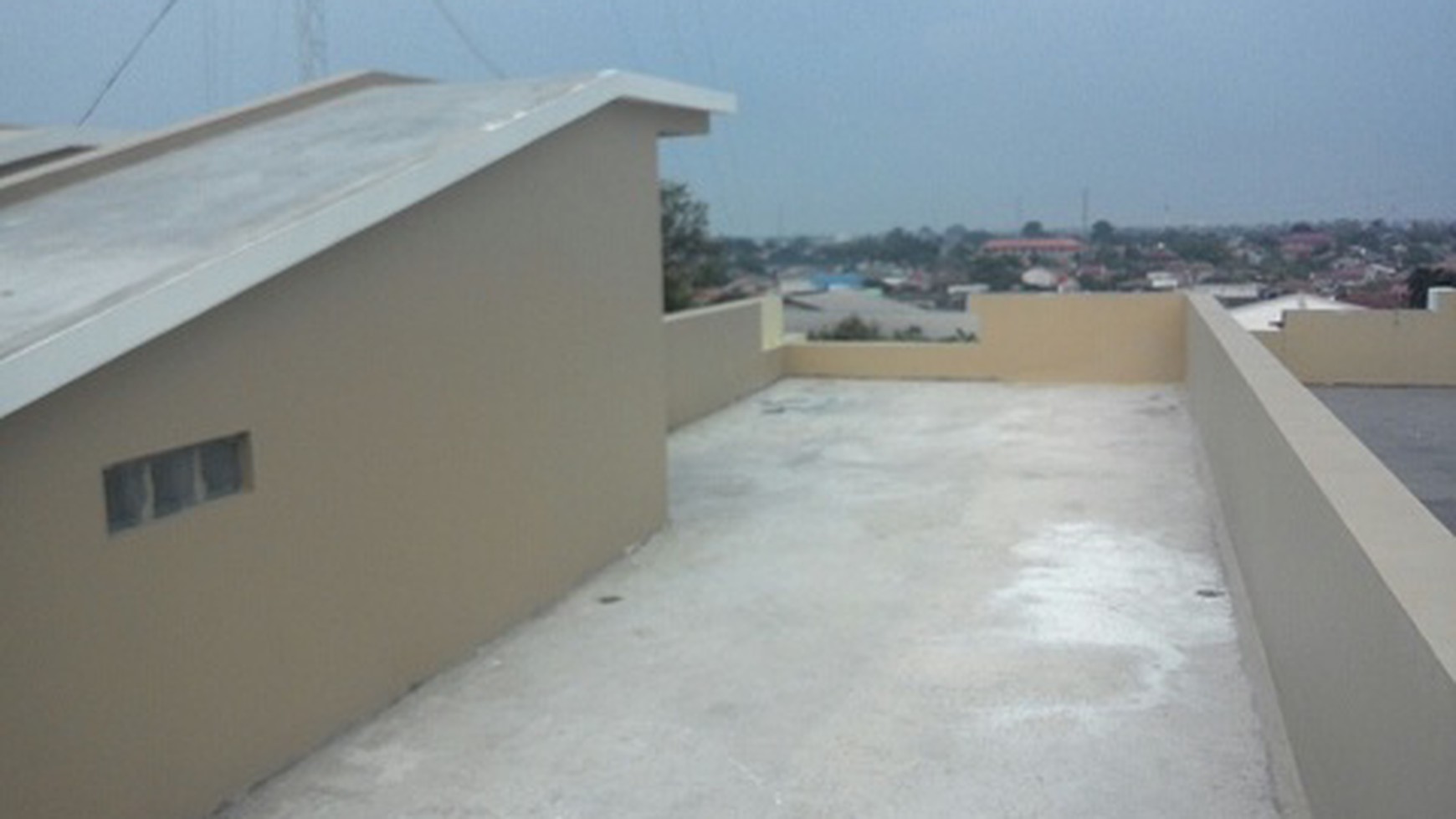 DIJUAL RUKO 2 TINGKAT, BARU, GOOD INVESTMEN, LOKASI PRIMA, JL. BESAR JL. BENDA RAYA PAMULANG SERPONG TANGERANG BANTEN