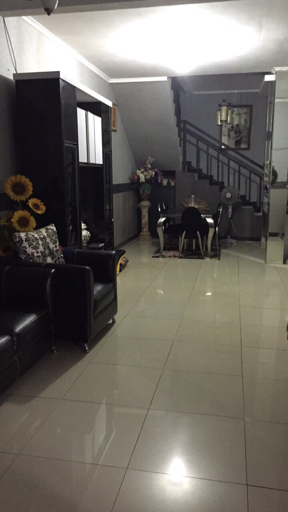 Rumah Cozy di Cibubur Country