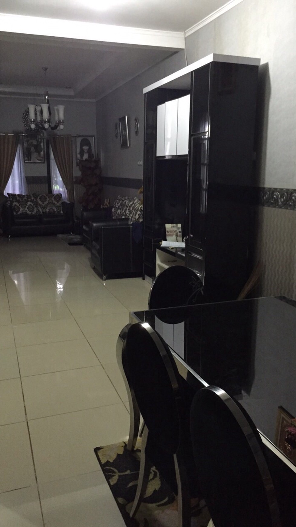 Rumah Cozy di Cibubur Country