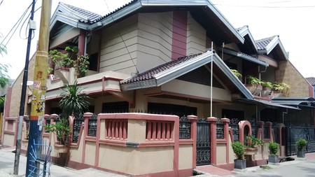 Rumah Hoek 2 Lantai,Harga Nego di Tegal Alur Cengkareng