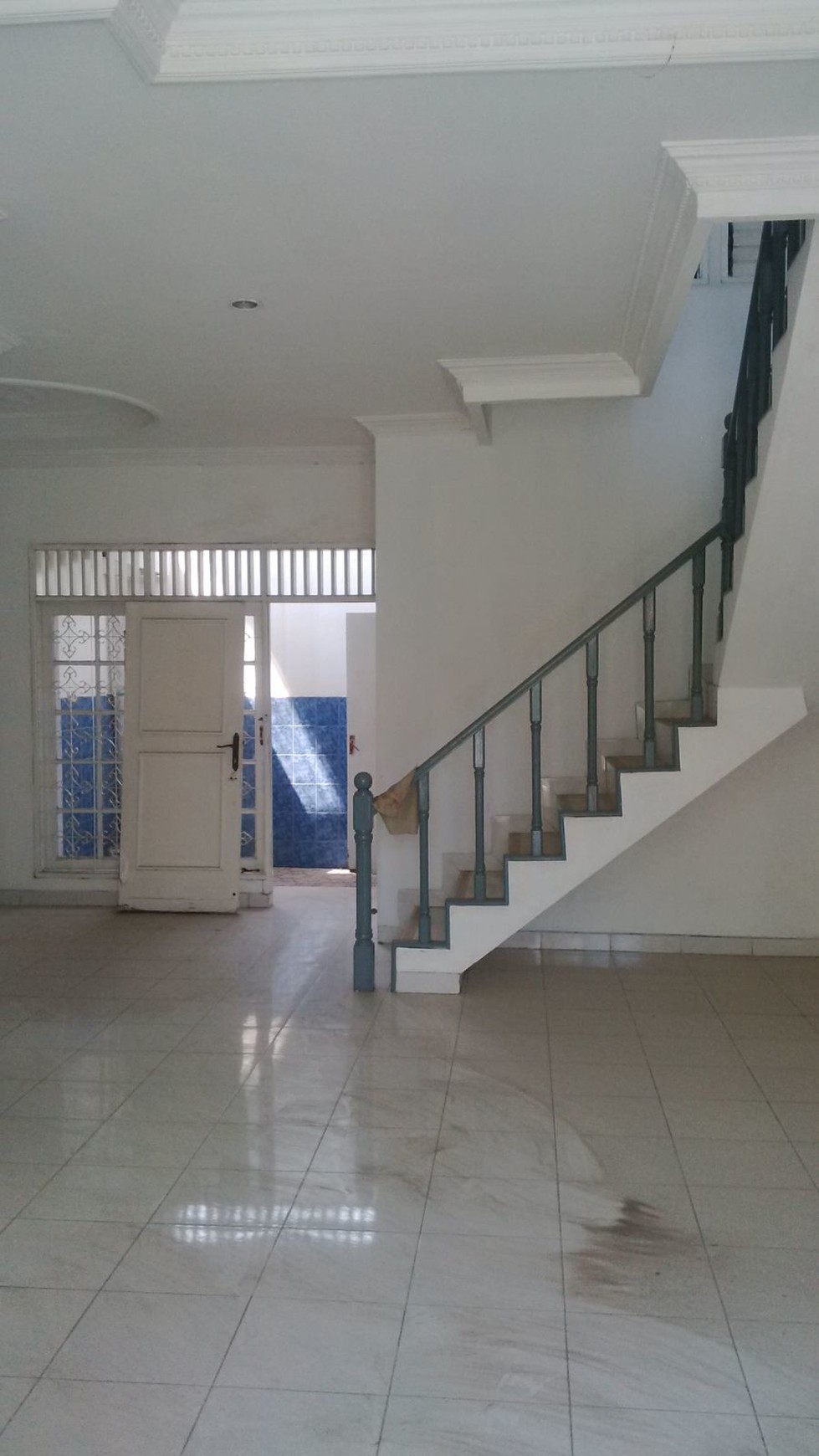 Rumah dengan Ukuran 7x16 Depan Taman