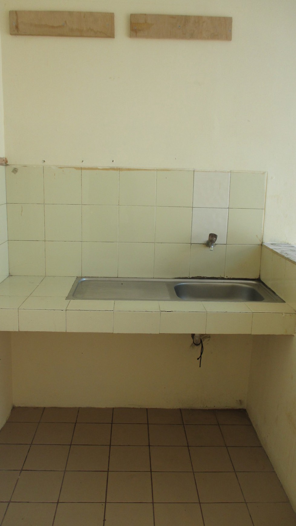 Disewakan Rumah Taman Imam Bonjol - Lippo Karawaci