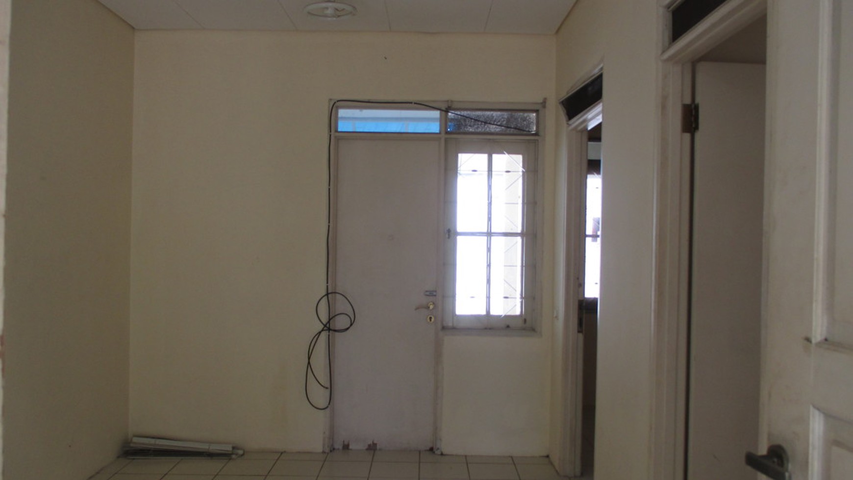 Disewakan Rumah Taman Imam Bonjol - Lippo Karawaci