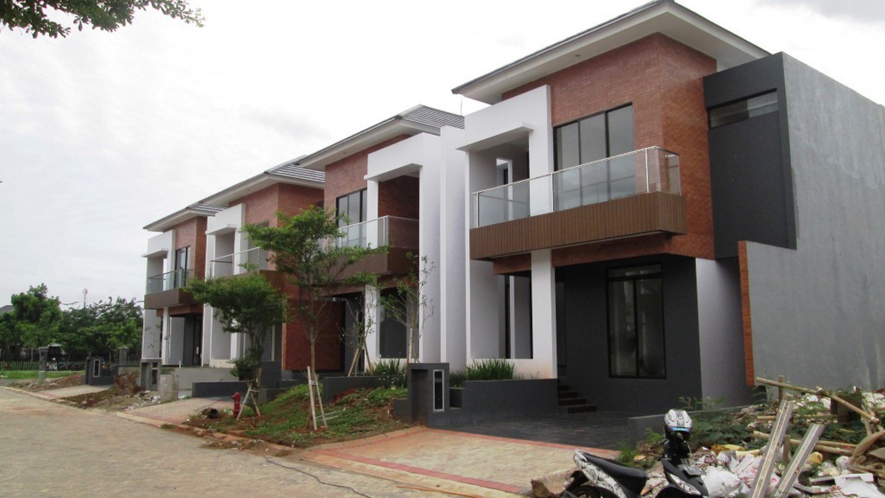 Rumah Baru, Siap Huni, dan Interior Bagus @Discovery Serenity, Bintaro