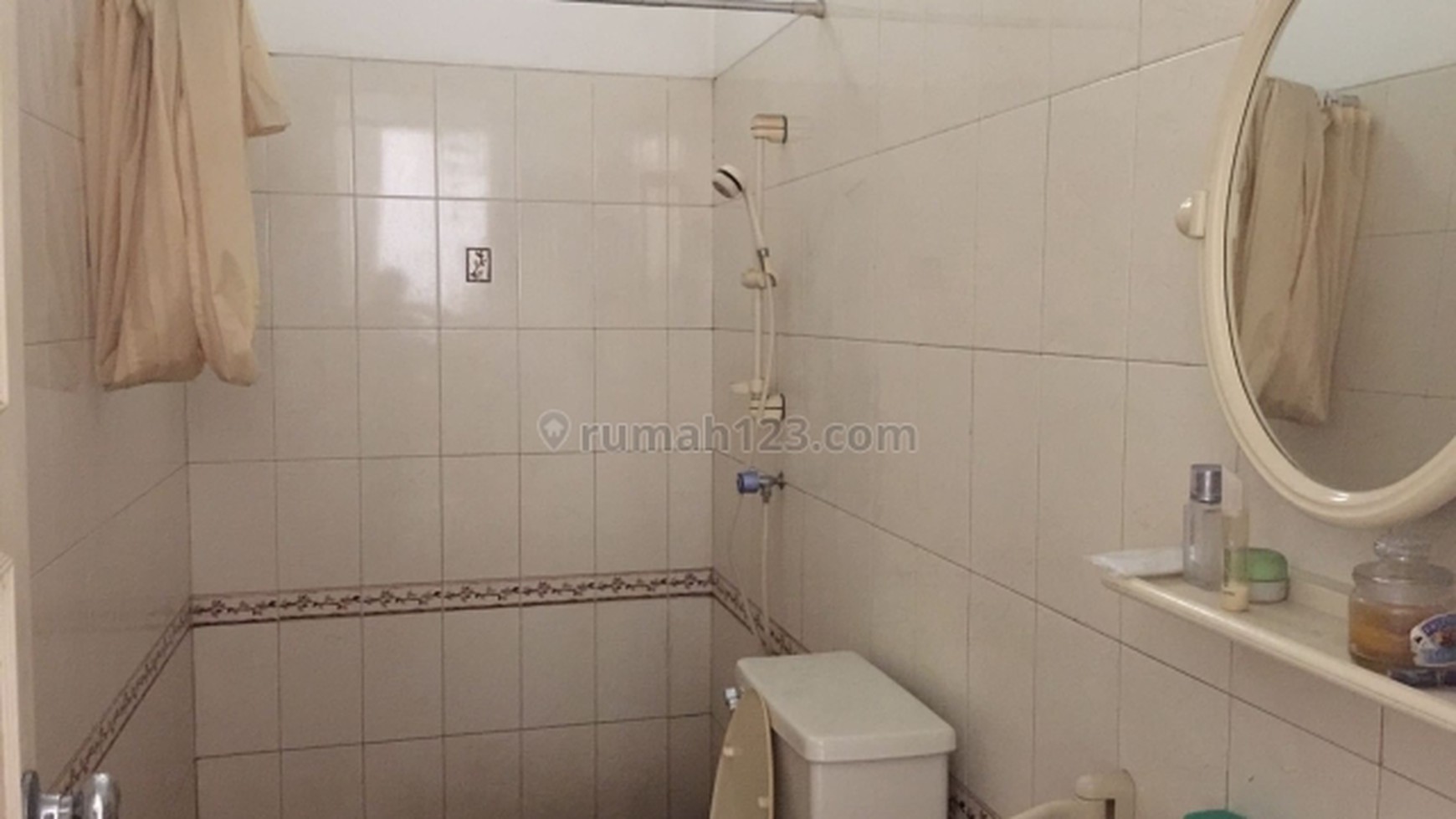 Dijual Rumah Lama Hitung Tanah Sangat Cocok Untuk Dibangun Perumahan Cluster #AK