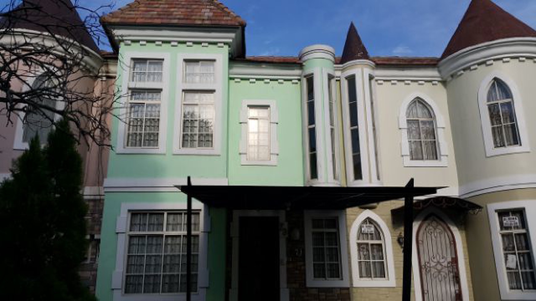 Dijual Rumah Taman Britania - Lippo Karawaci