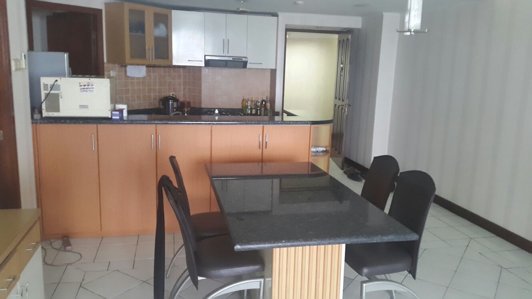 Disewakan Apartment 3 BR Amartapura Lt. 52 - Lippo Karawaci
