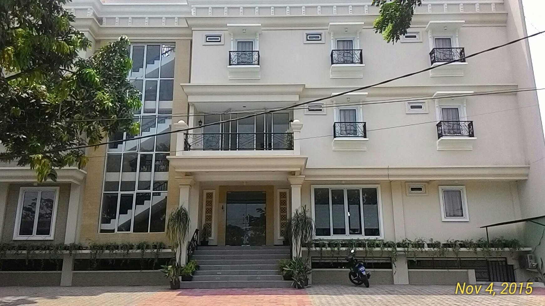 Kos-kosan Bagus,pinggir jalan di Neglasari Tangerang