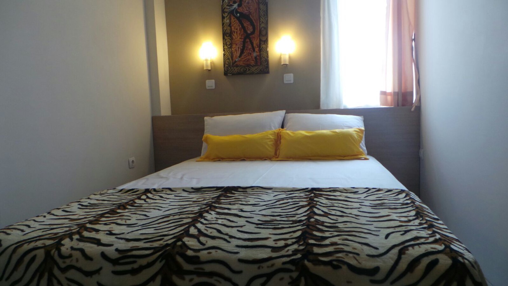 Kos-kosan Bagus,pinggir jalan di Neglasari Tangerang