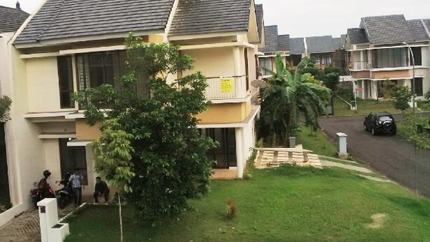 lokasi  strategis posisi hook !! rumah Nyaman dan Siap Huni di Kawasan Discovery, Bintaro