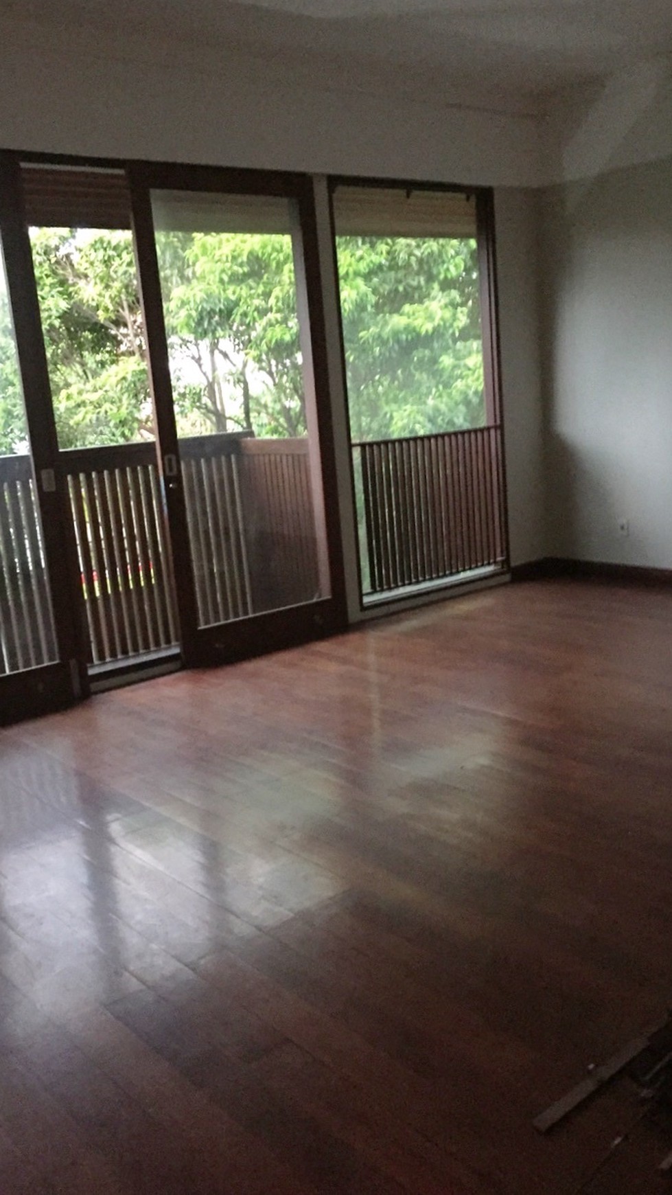 Dijual Rumah Mewah dengan Lokasi Strategis