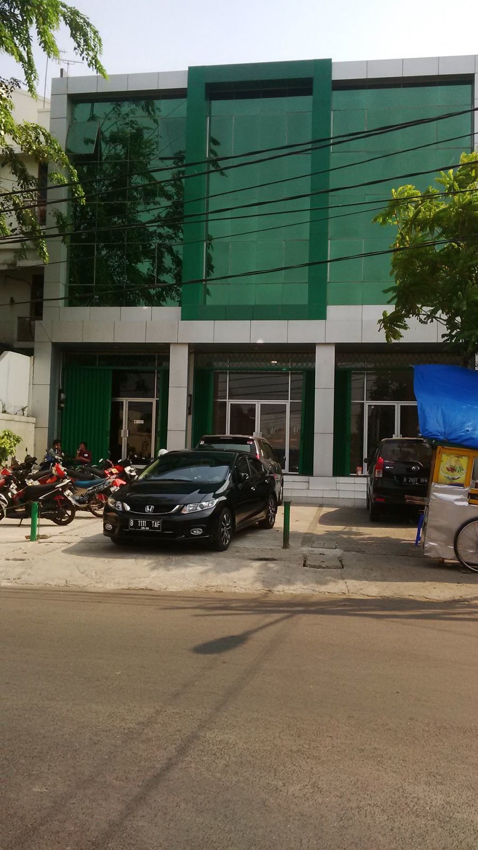 Ruko 3,5 Lantai Gandeng 3