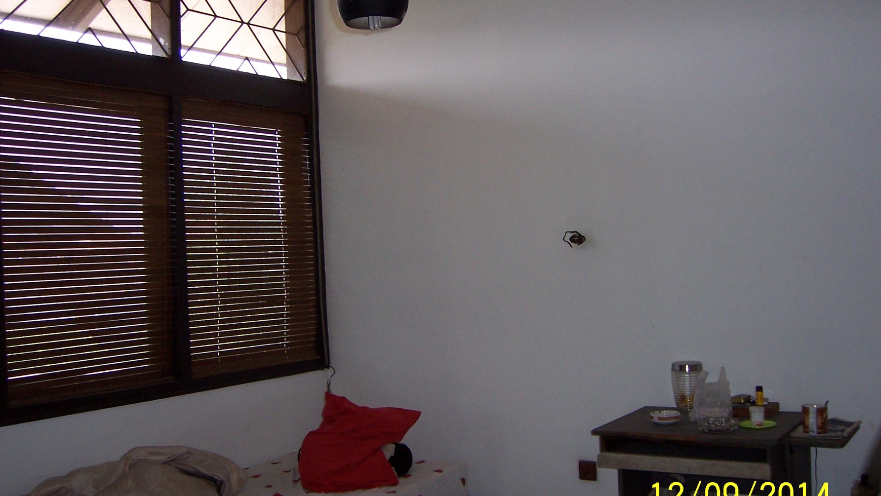 Rumah Lama Cocok Untuk Investasi di Blok H Cinere