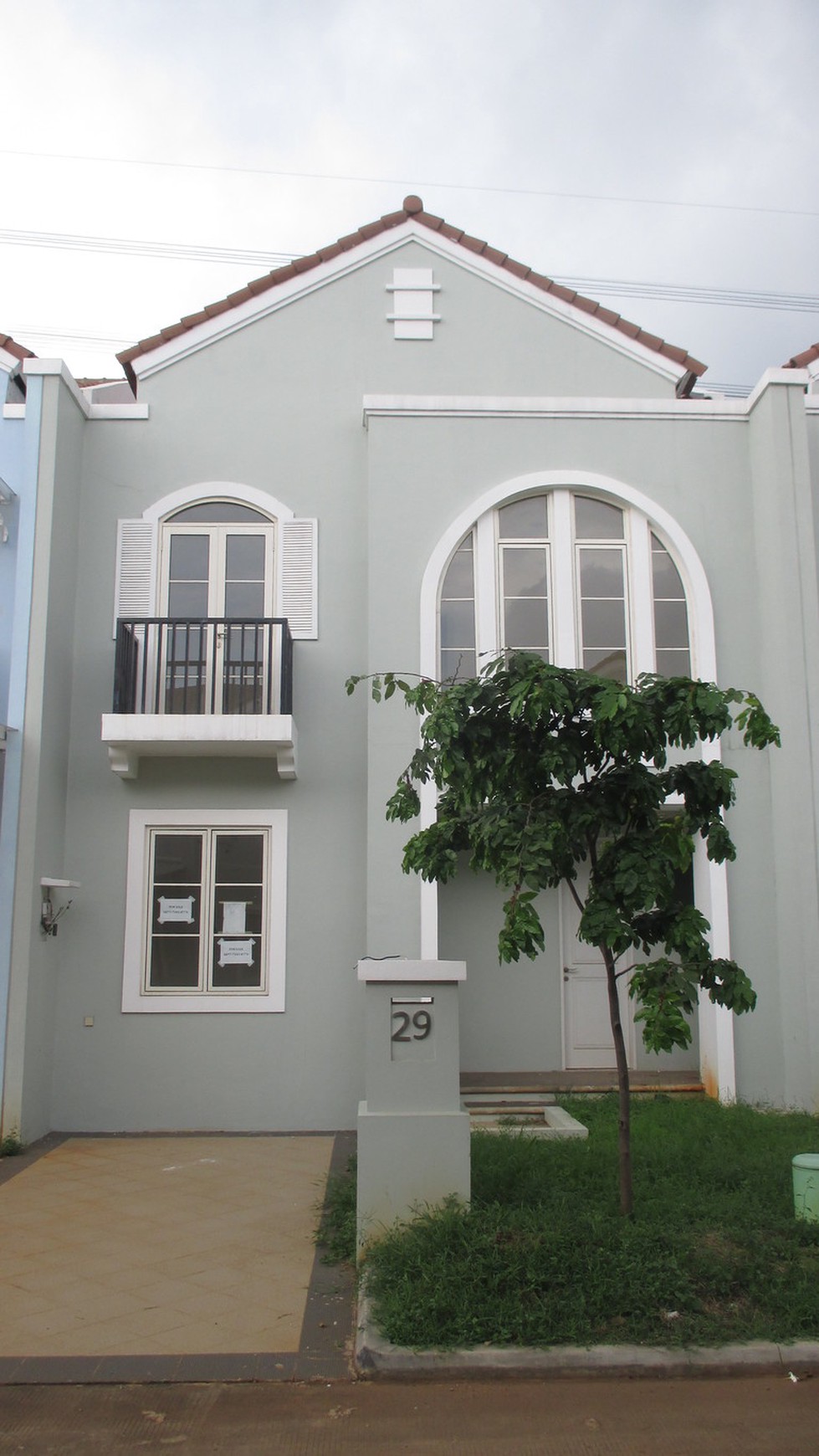 Diiual / Disewakan Rumah Taman Rolling Hill - Lippo Karawaci