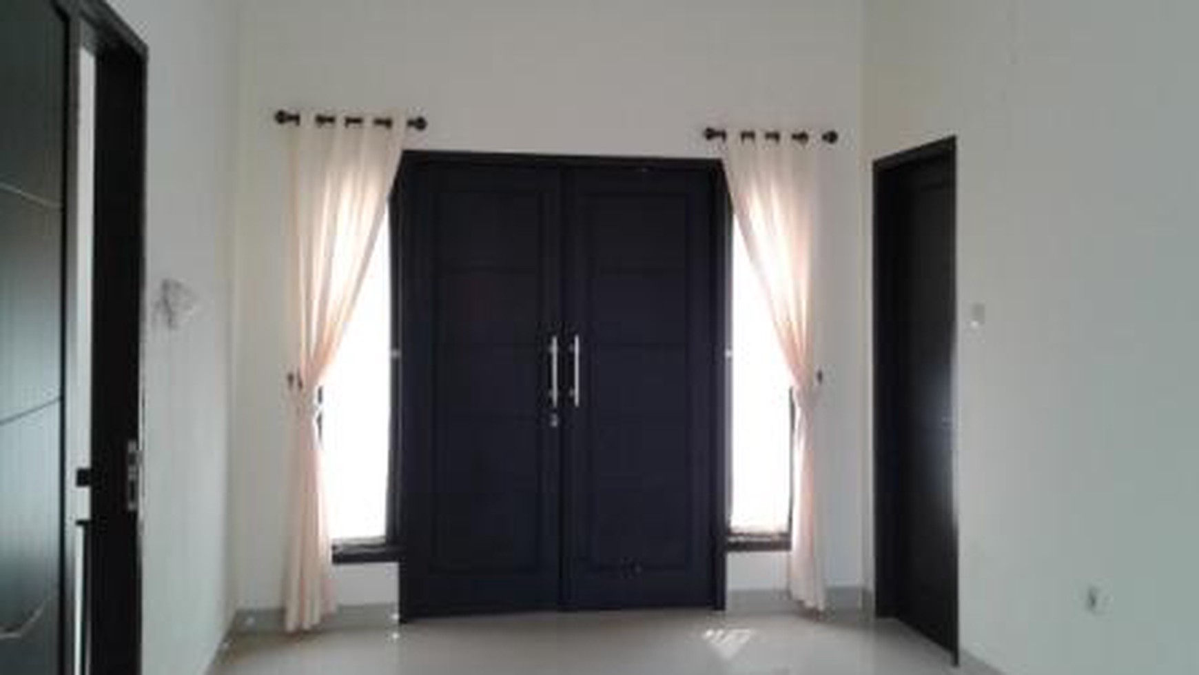 Rumah Cantik Minimalis, 126m dalam cluster