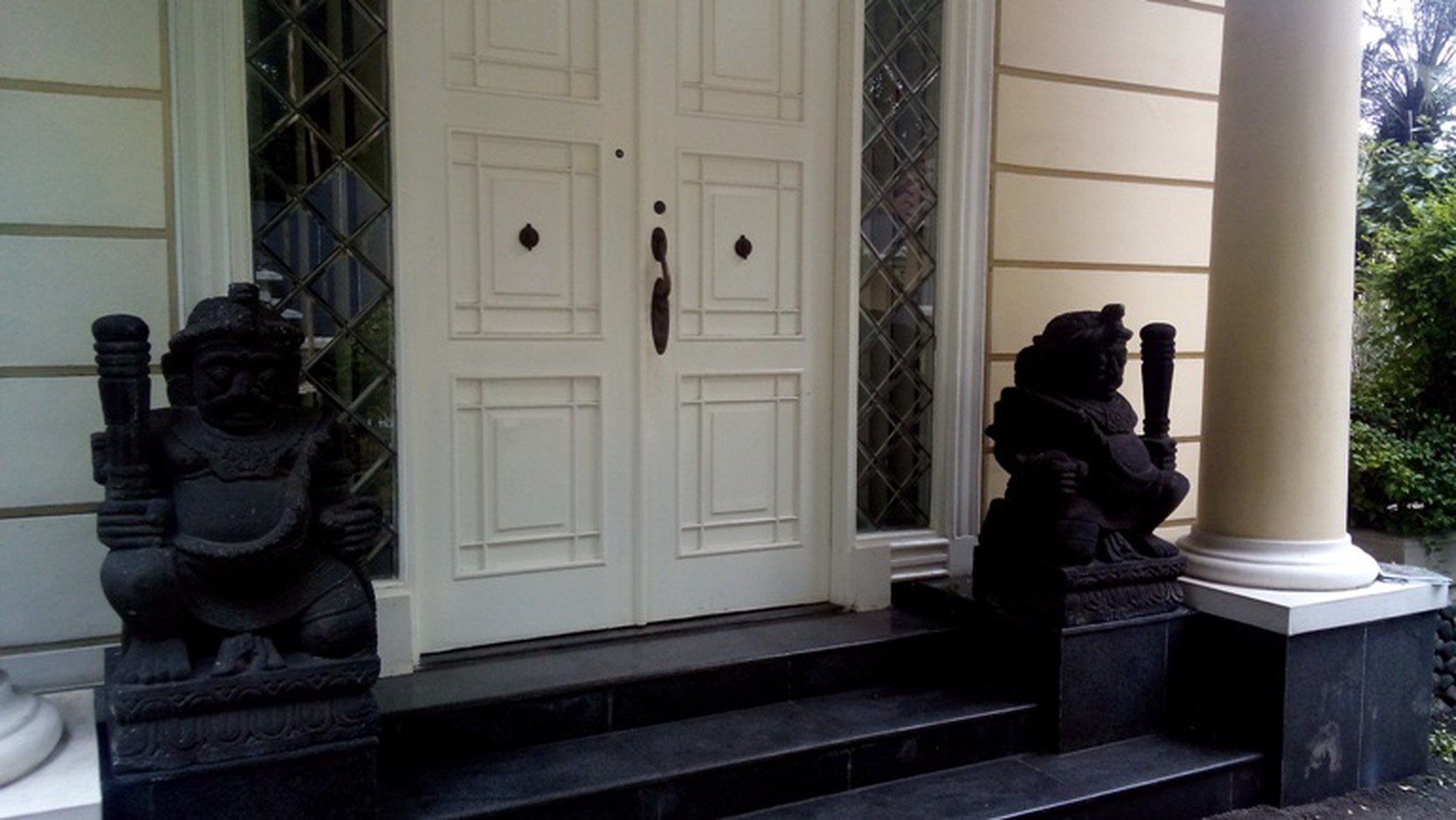 Strategic Location Close To Senayan, Sudirman SCBD