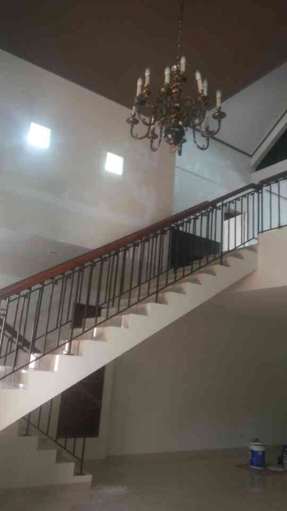 Rumah Siap Huni,Minimalis di Simatupang Jakarta Selatan