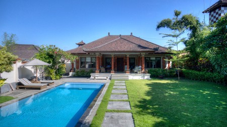 Freehold Modern Balinese Villa 3 Bedrooms in Sanur