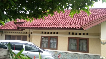 Rumah siap huni,pinggir jalan raya di Pondok Ranji