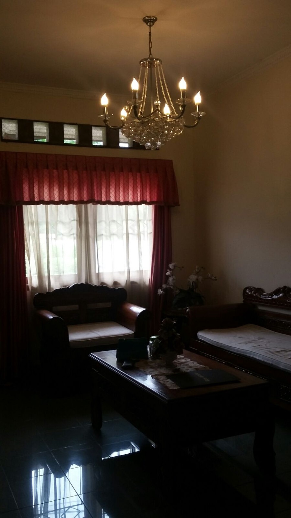 Rumah siap huni,pinggir jalan raya di Pondok Ranji