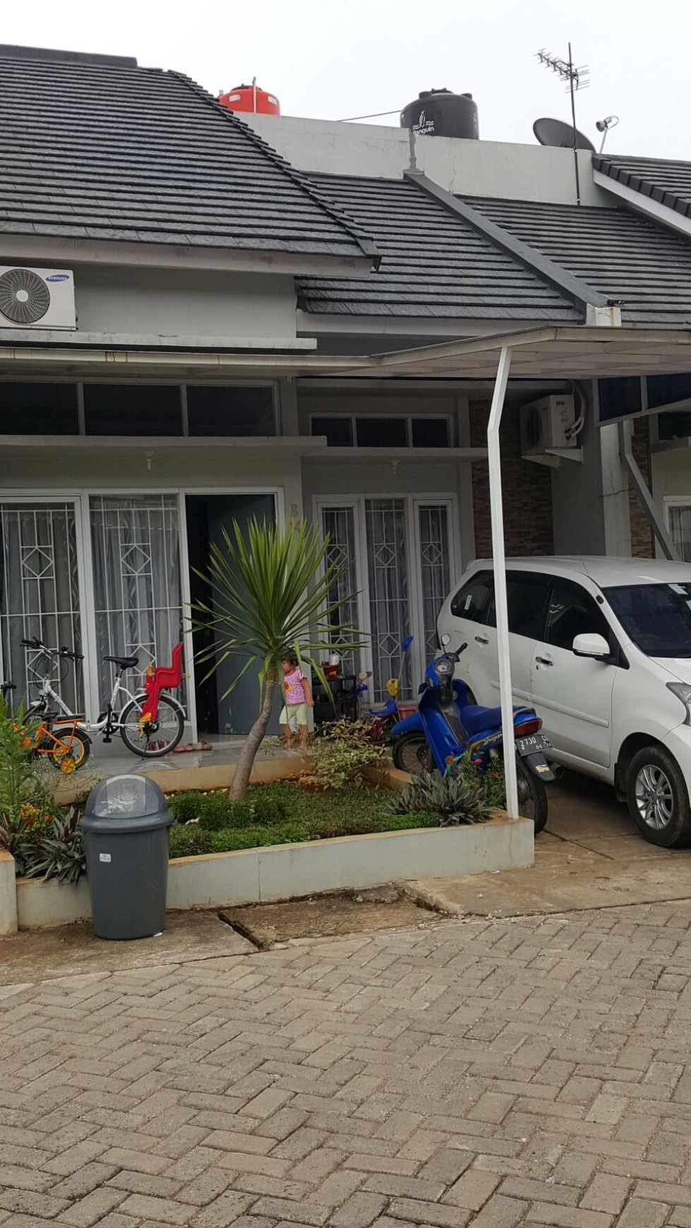 Rumah Mungil Dalam Cluster Di Sekitar Bintaro