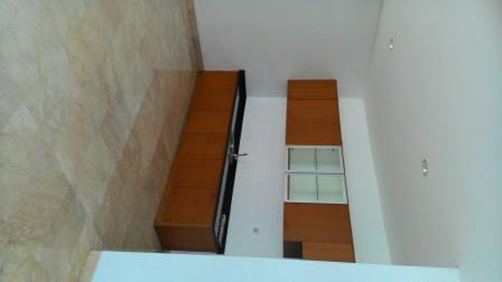 Rumah nyaman di Menteng-Jak Pus
