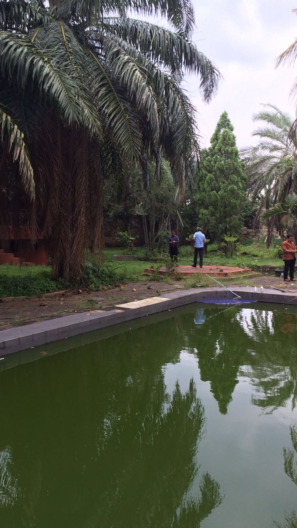 Rumah Unik Nuansa Villa di Cibubur Jakarta Timur