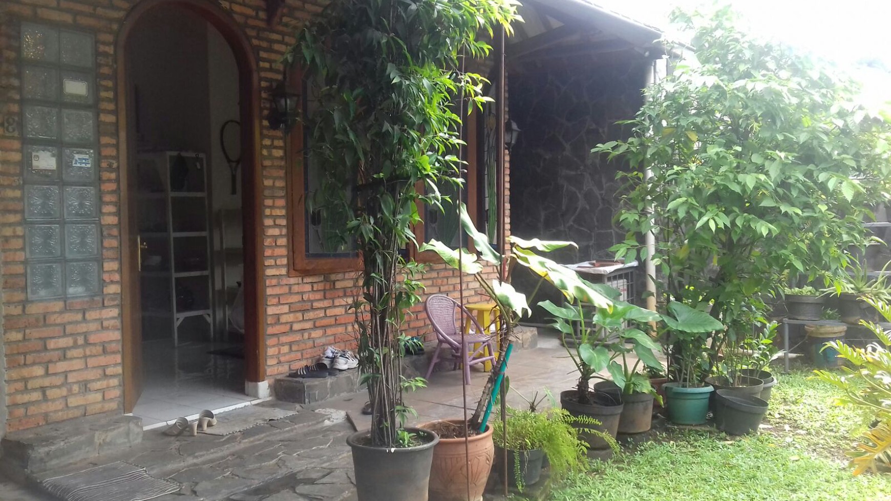 Rumah siap huni di Sektor 2 Bintaro Jaya