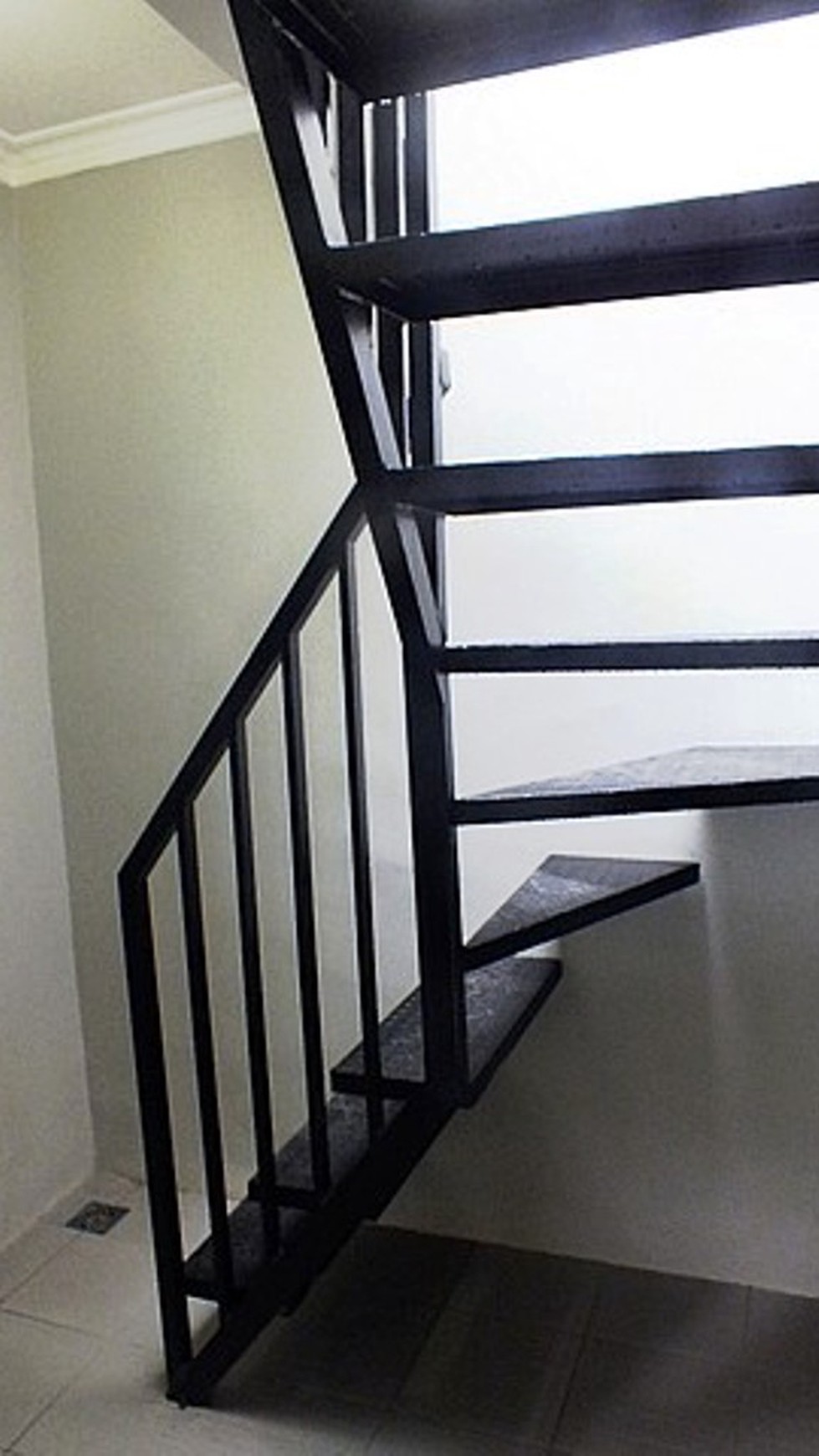 Rumah Renovasi Total di Sektor 9 Bintaro Jaya