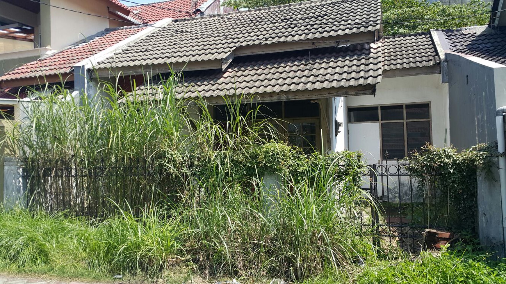 Rumah Hancur Lebur seperti Harganya