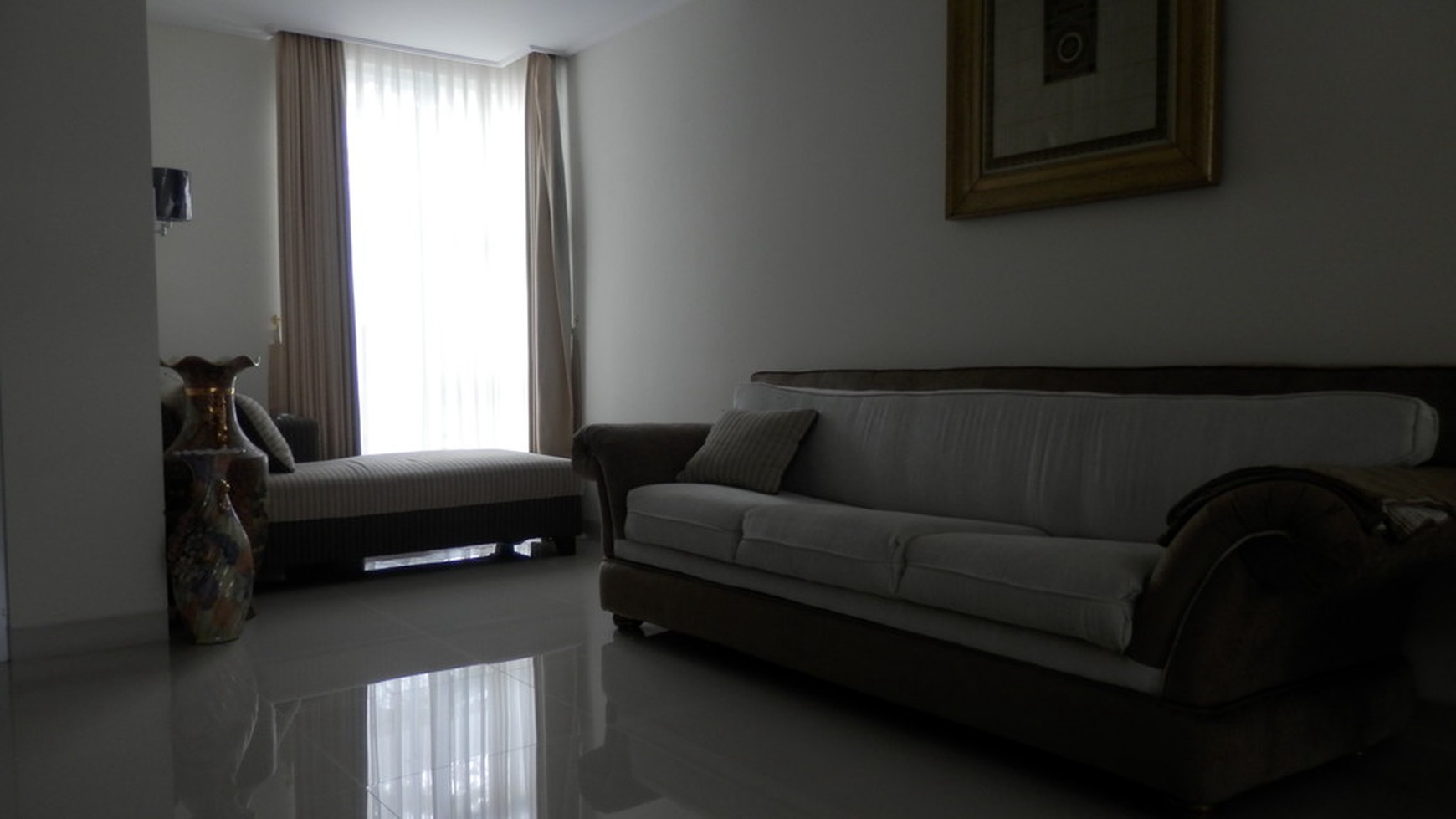 Rumah di Green Park Bouleard, Jatiwarna