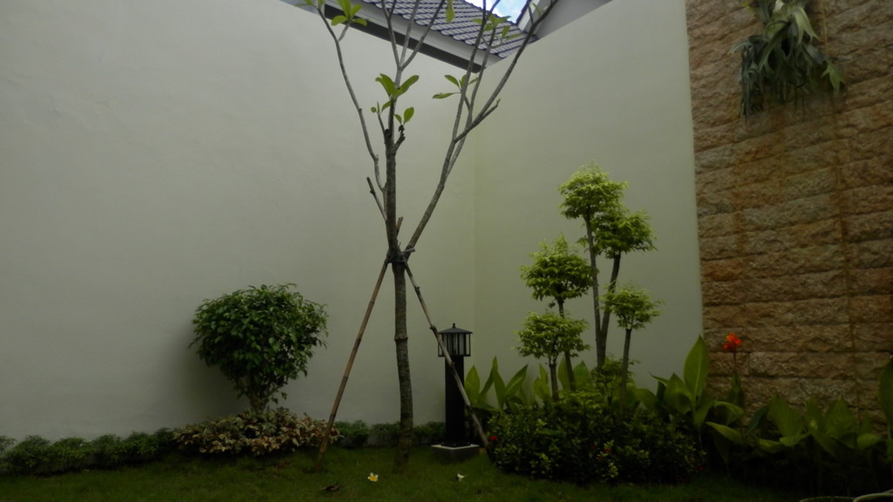 Rumah di Green Park Bouleard, Jatiwarna