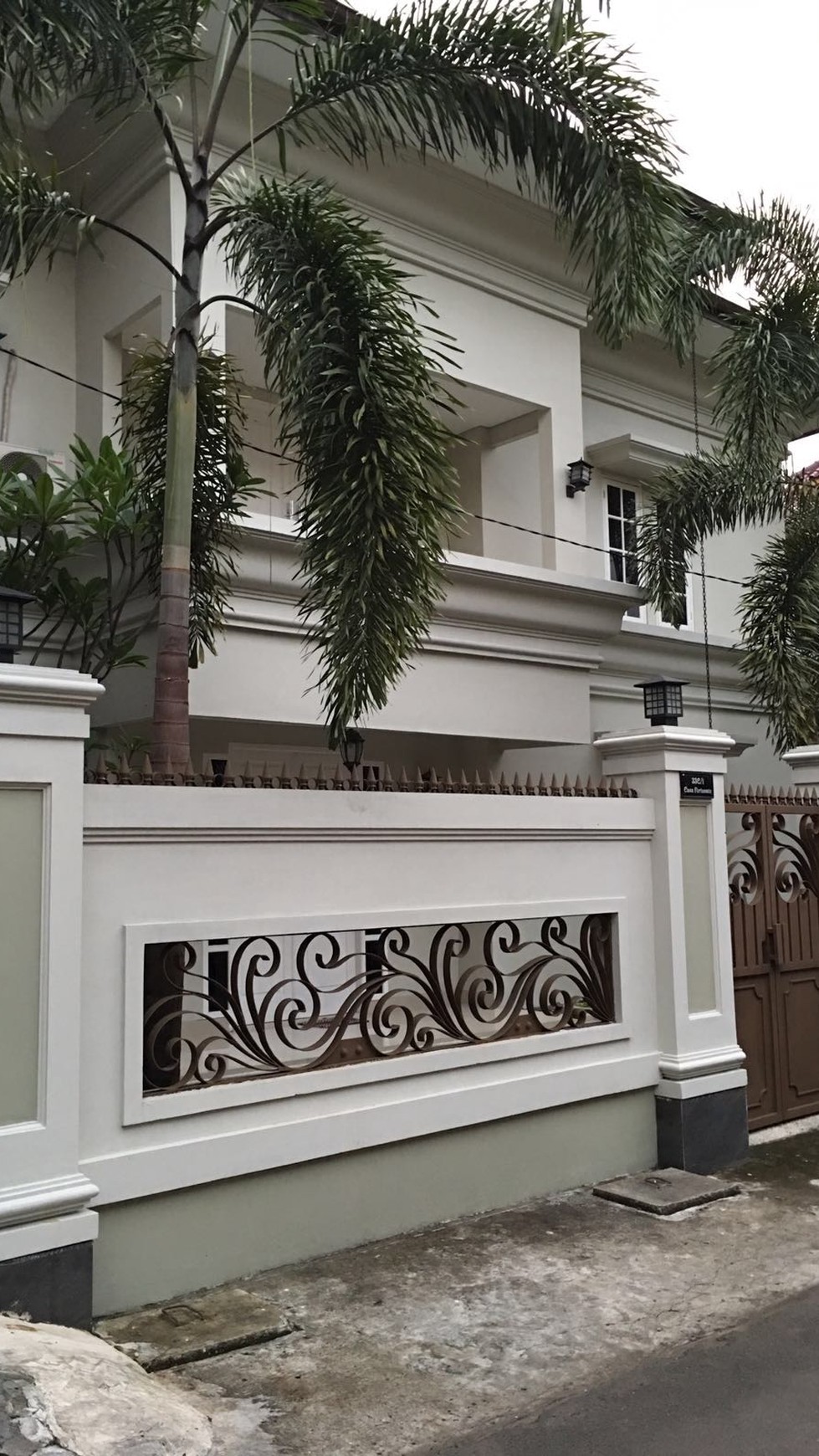 Rumah Mewah 2 lantai ,Fully Furnish di Cempaka Putih