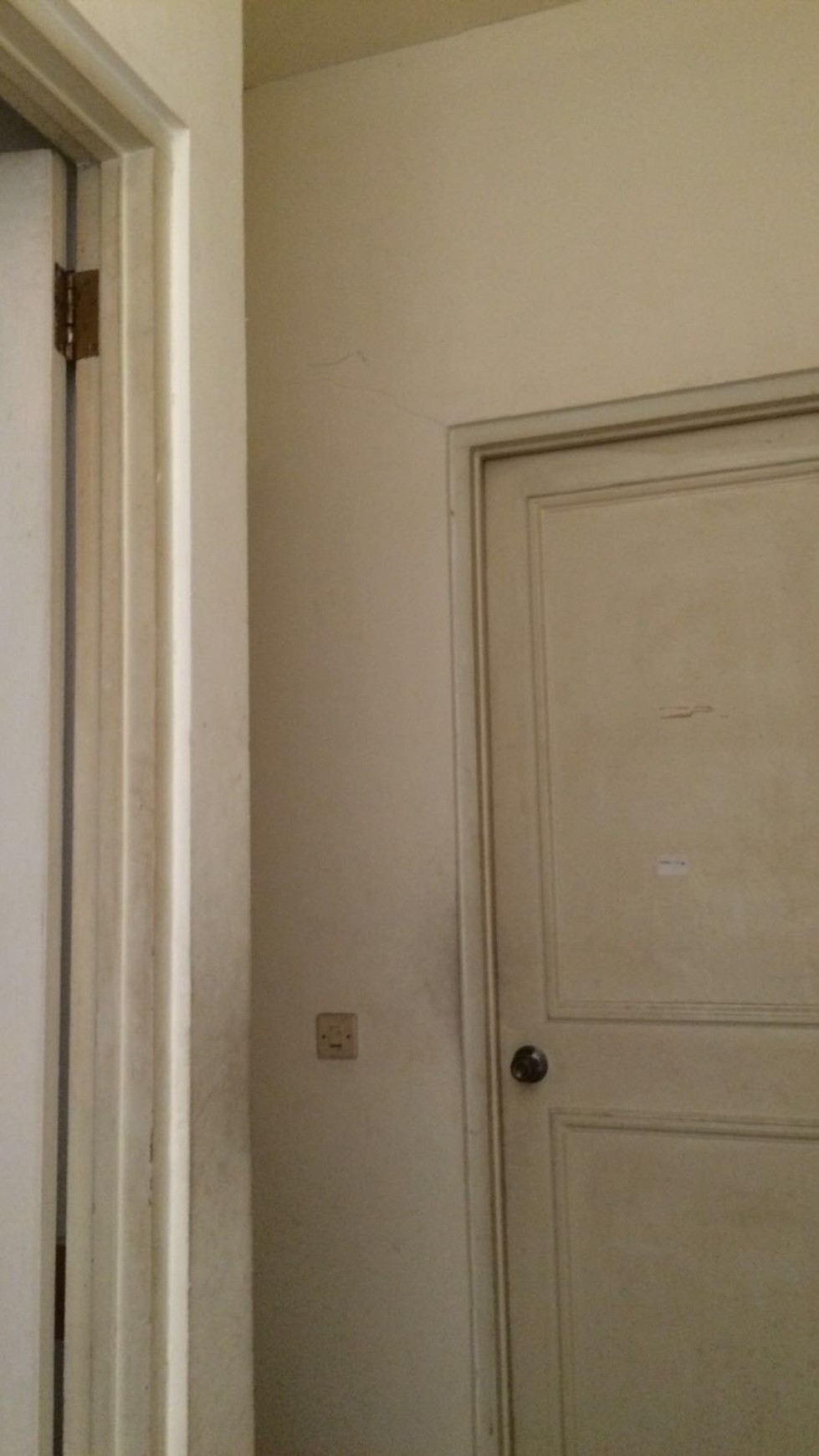 Dijual Rumah Taman Britania - Lippo Karawaci