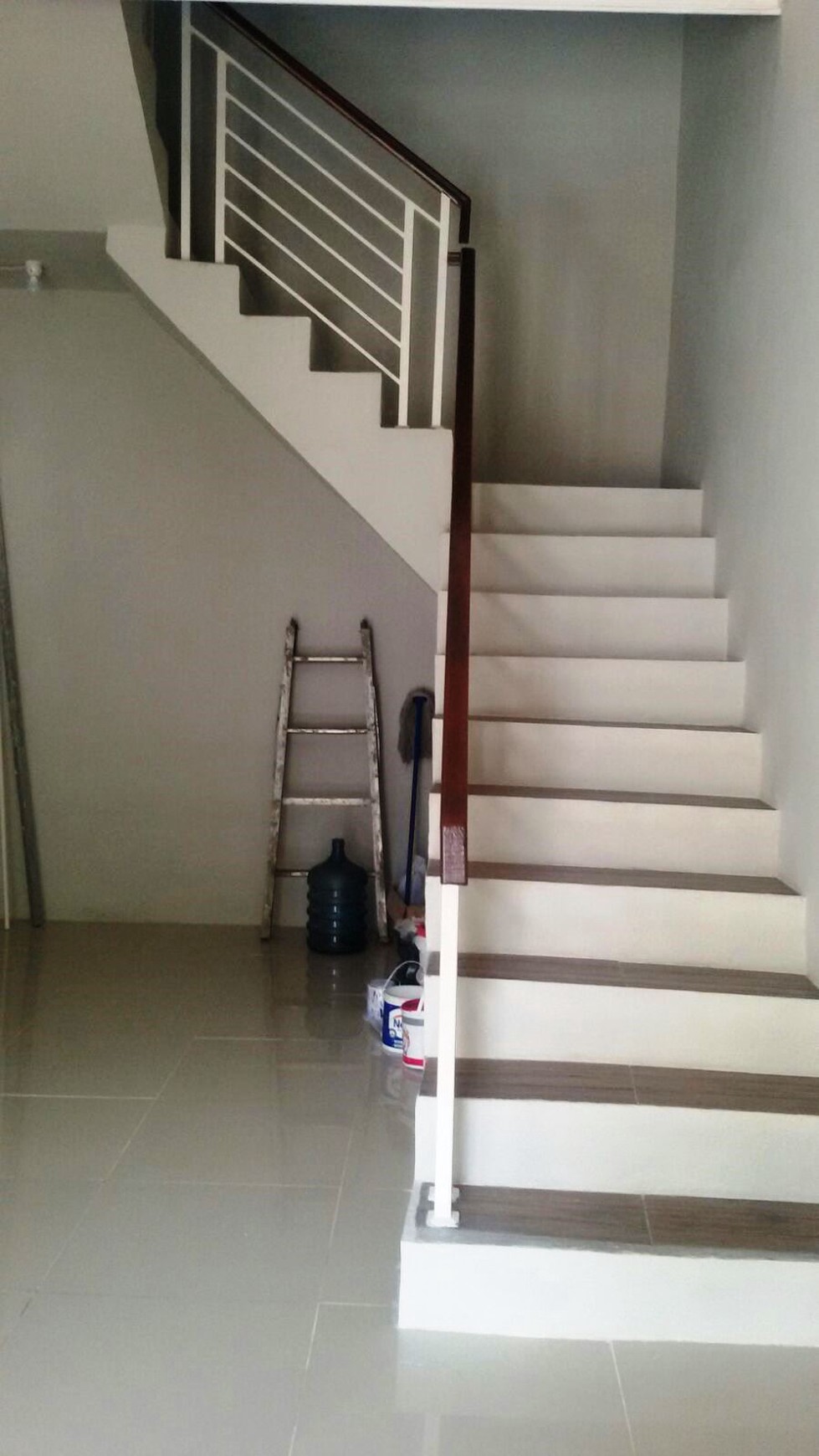 Rumah Nyaman dan Siap Huni di Kawasan Mahagoni Park, Graha Raya, Bintaro