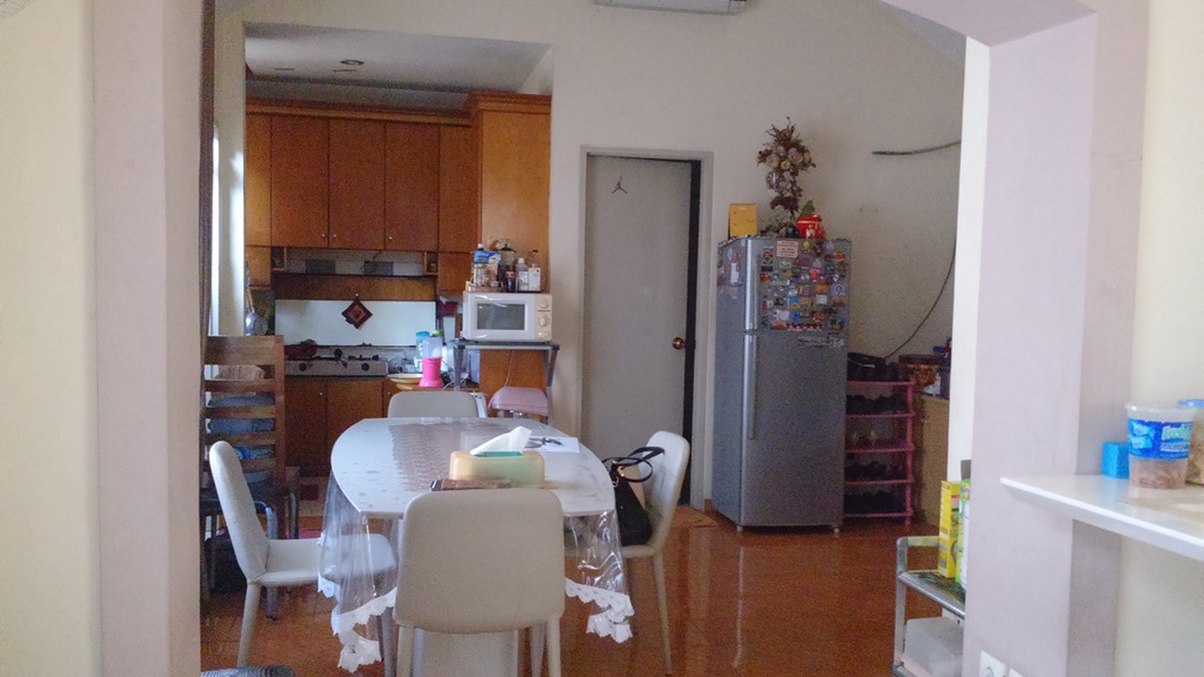 Dijual 2 Townhouse Jadi 1 Di Lantai Yang Sama Taman Ayu- Lippo Karawaci