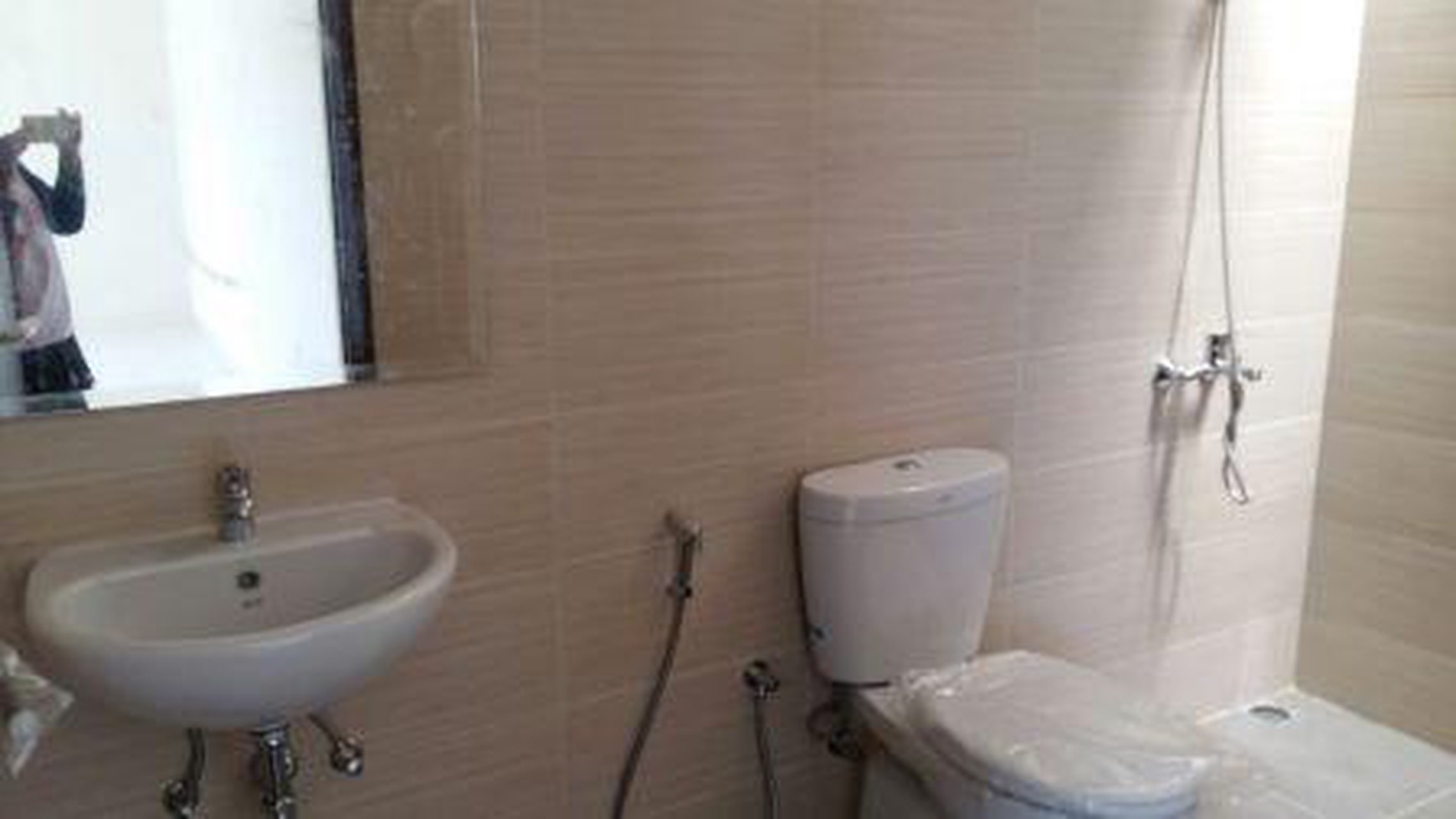 Rumah di Discovery Lumina