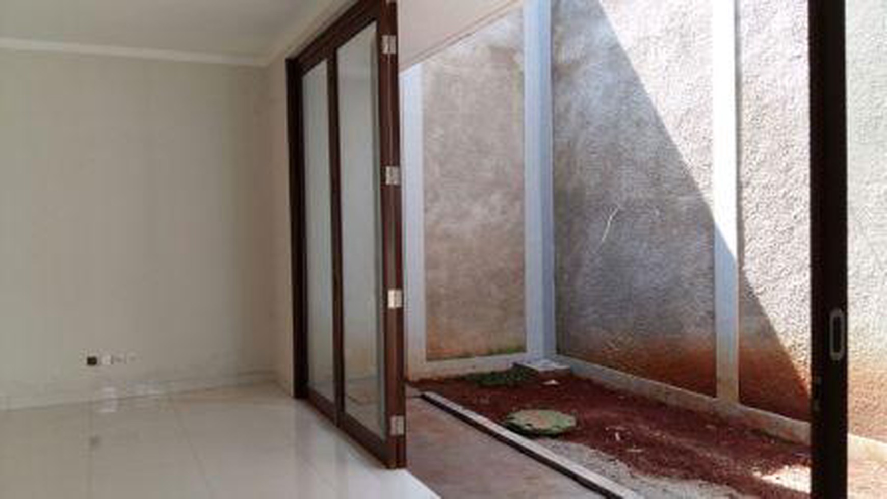 Rumah di Discovery Lumina