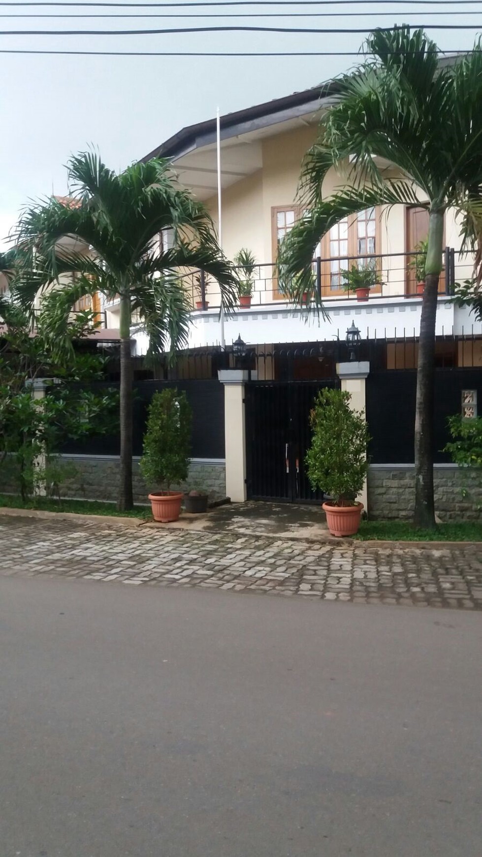 Rumah Bagus di Tanah Kusir Jakarta Selatan