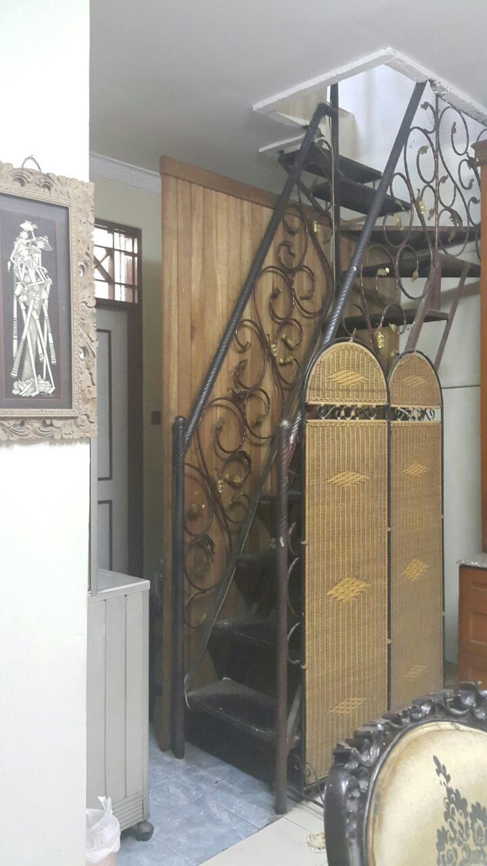 Dijual Rumah Anggrek Loka - Graha Raya Bintaro, Tangerang
