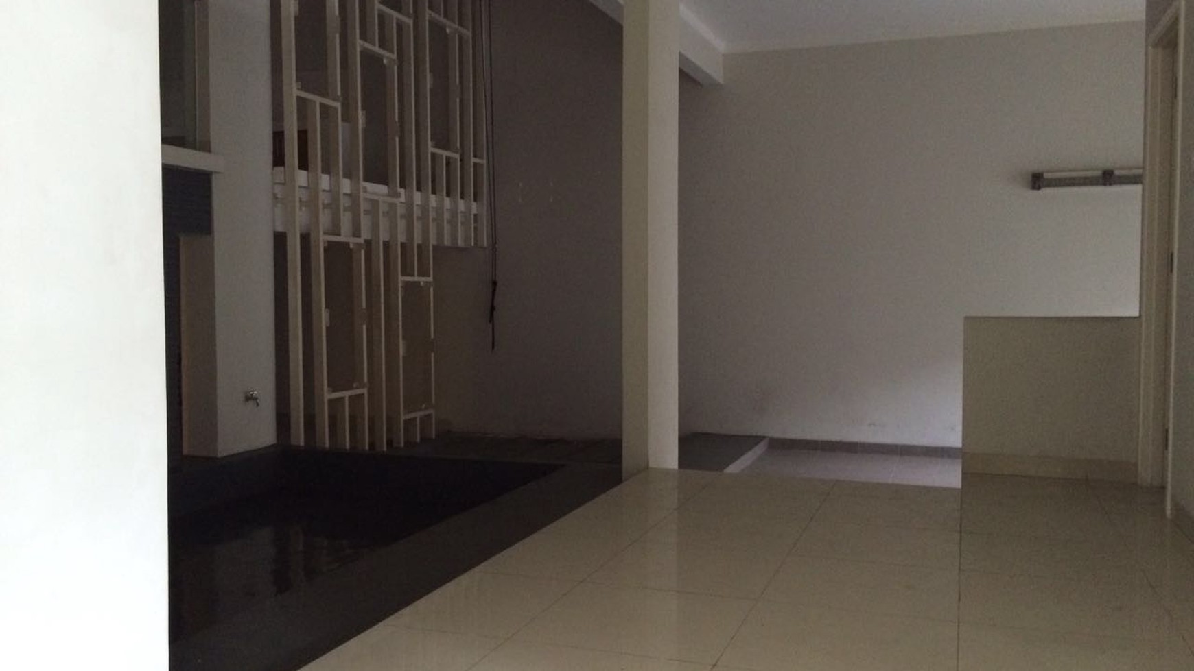 Rumah Nyaman dan Siap huni di Kawasan Cluster Kebayoran Residences, Bintaro