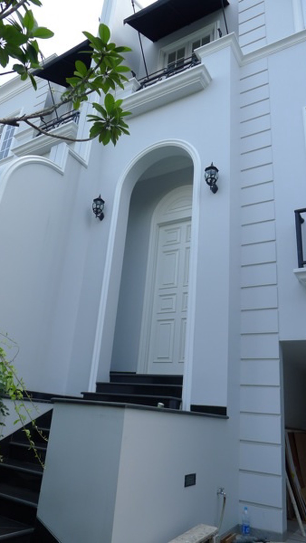 Rumah di Jalan Gaharu, Jakarta Selatan