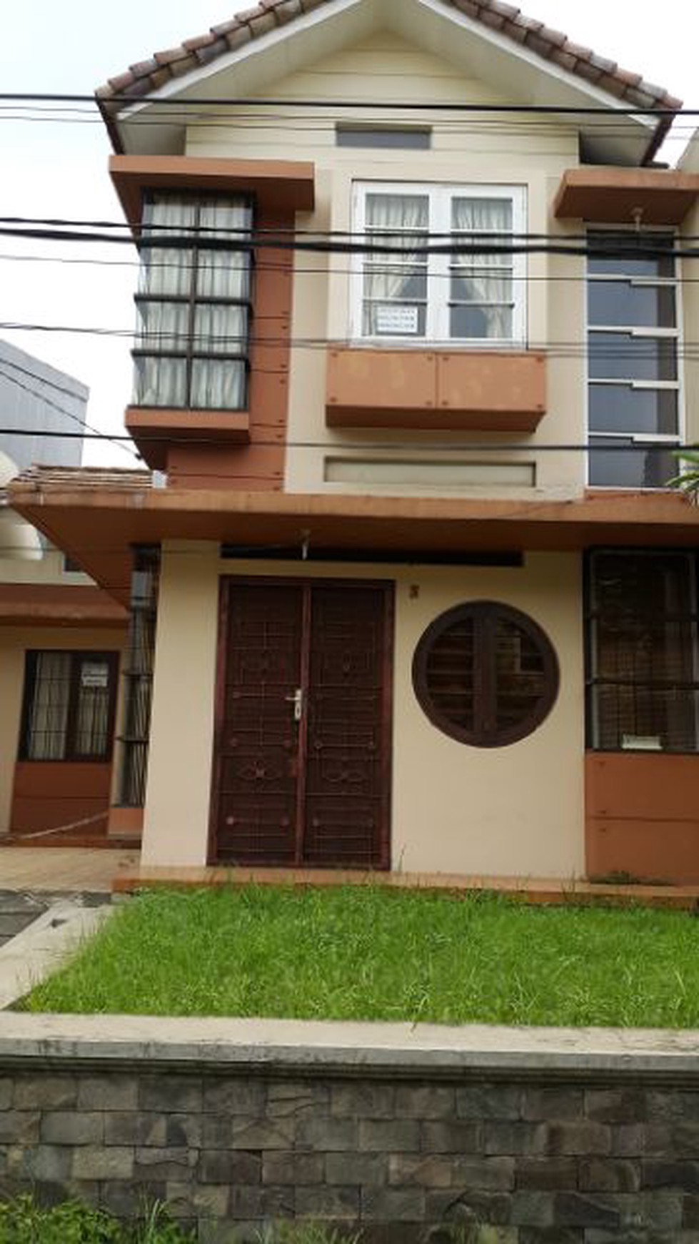 Disewakan Rumah Taman Kyoto Jl. Okinawa - Lippo Karawaci