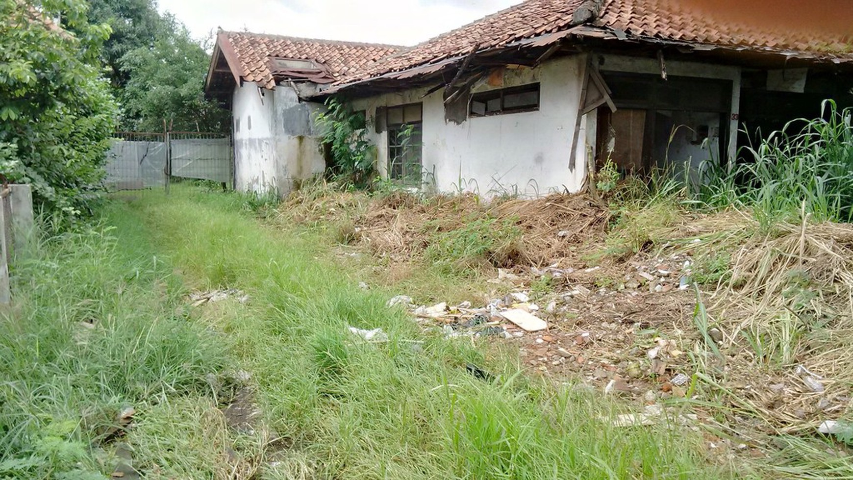 Rumah tua hitung tanah (kavling) di Pusat Kota Tangerang