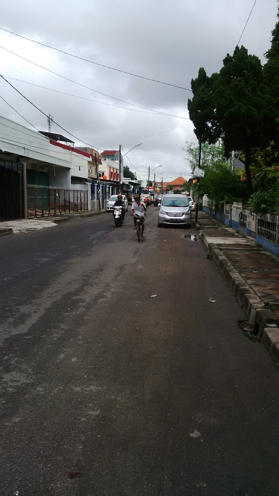 Rumah tua hitung tanah (kavling) di Pusat Kota Tangerang