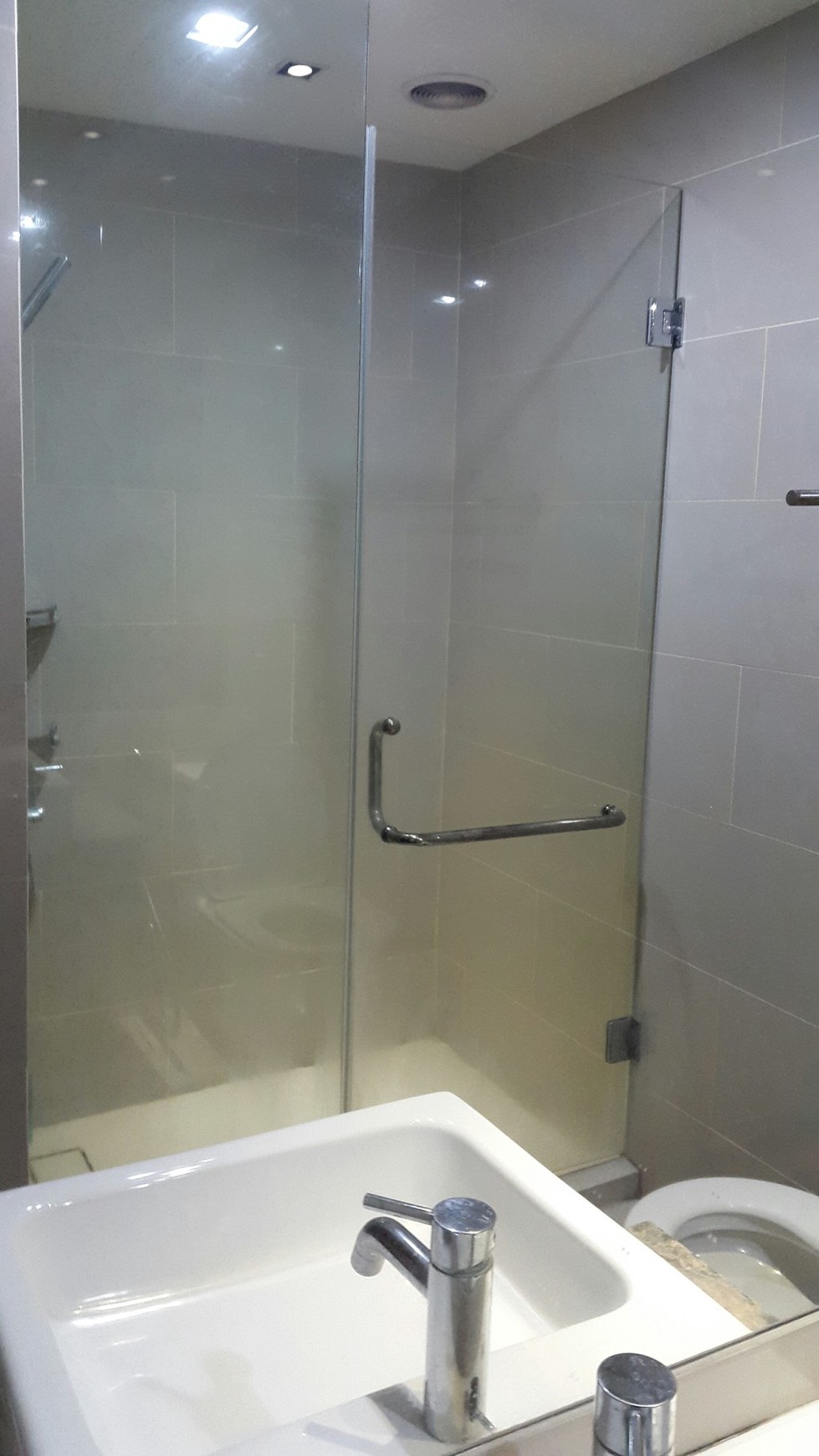 For Rent Luxury Apartment At Gandaria Heights,,